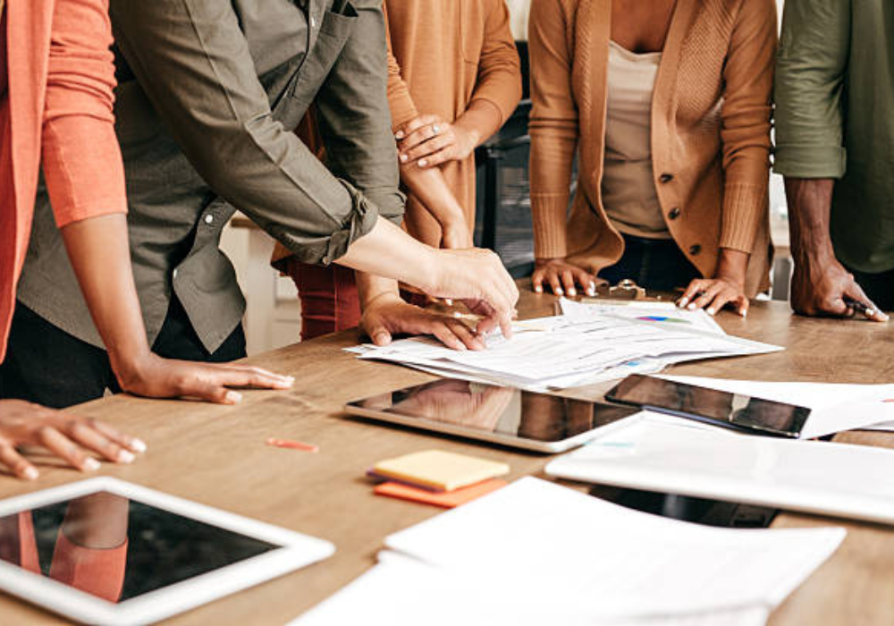From Cubicle to Captain: Your Roadmap to Becoming a Standout Team Leader in the Office